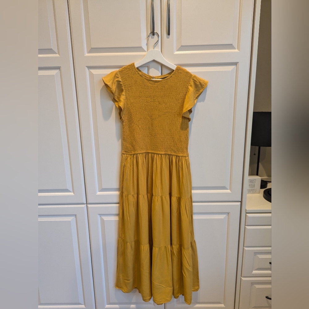 Merokeety Yellow midi dress with pockets